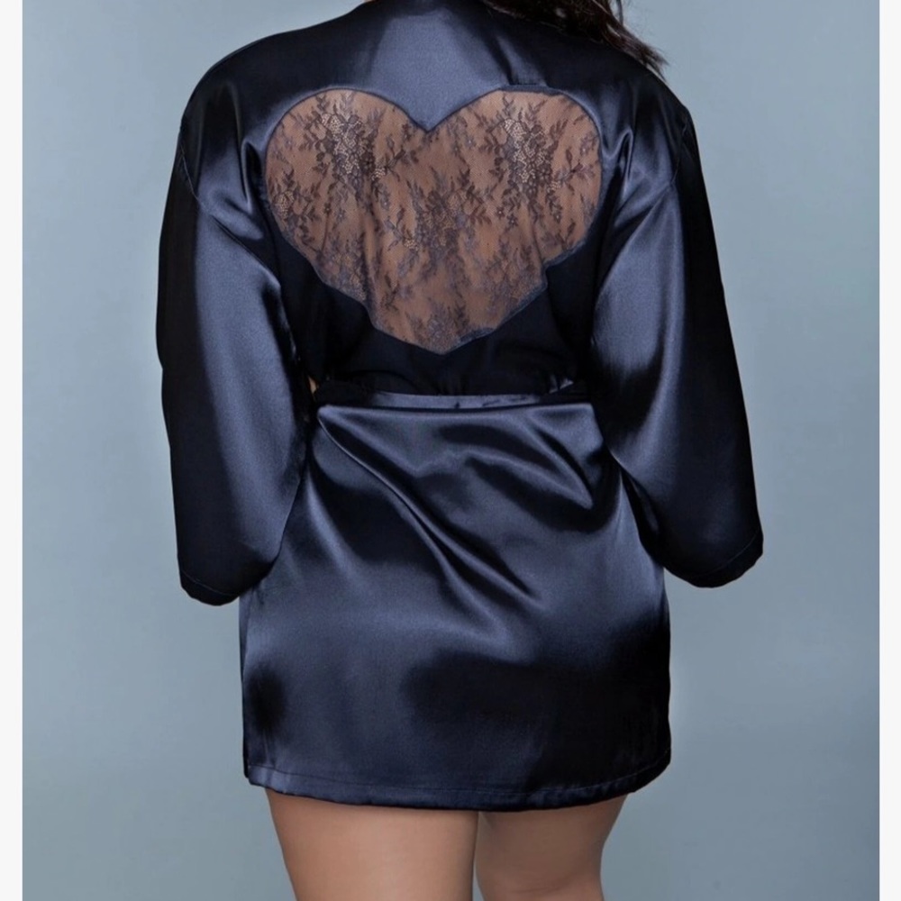 Black heart robe